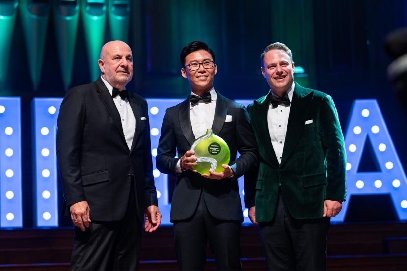 Tenny Kim receiving the Multicultural Entrepreneur of the Year award on stage at the Lord Mayor's Multicultural Awards for Business, Brisbane, 2023